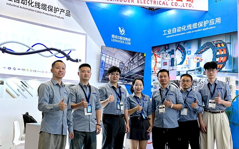 浙江雷諾爾電氣參展工博會圓滿成功，工業(yè)線纜連接保護方案收獲關注與認可